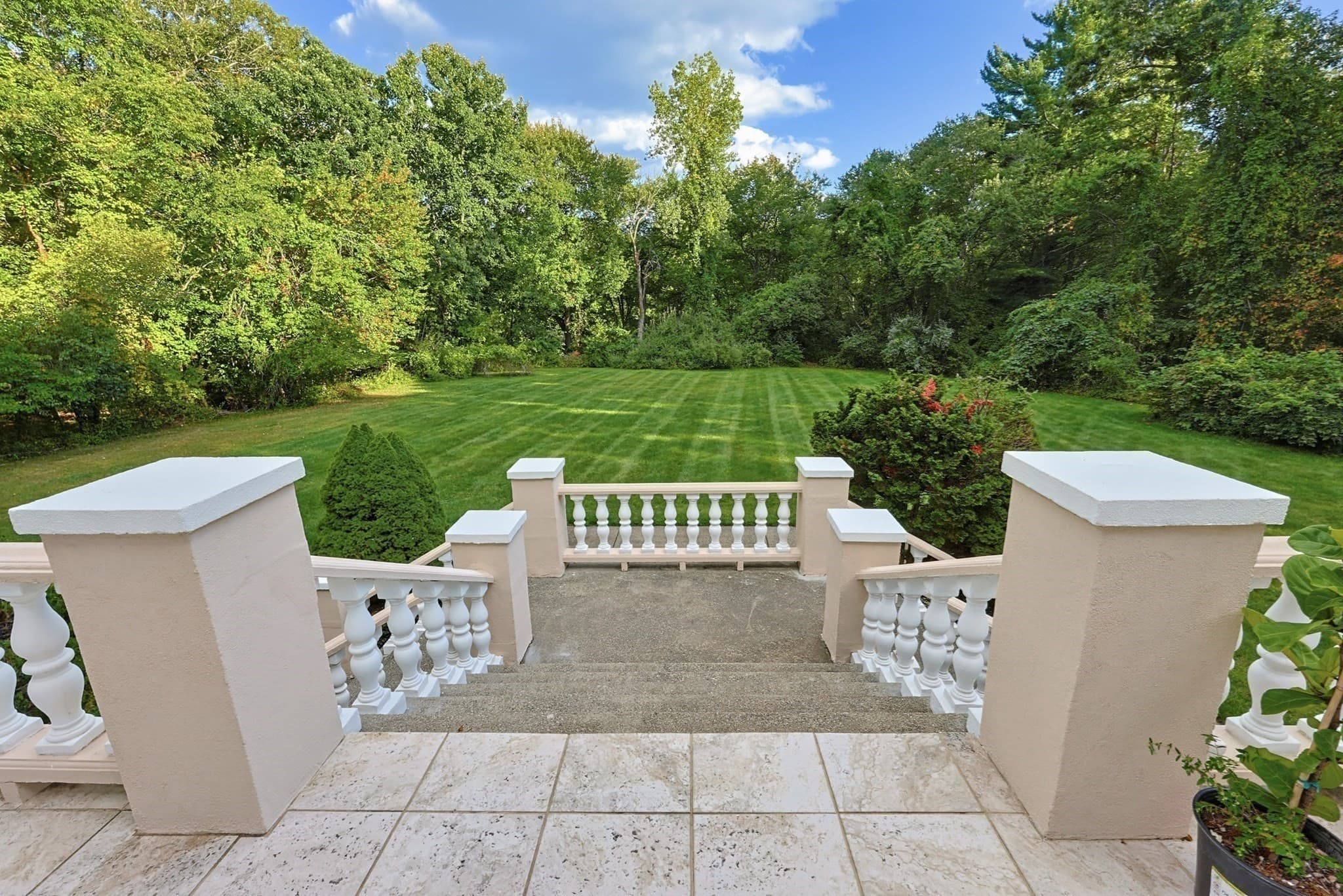Single Family Residence at 88 Fairway Dr, Seekonk MA 02771, Seekonk, photo 7 of 41