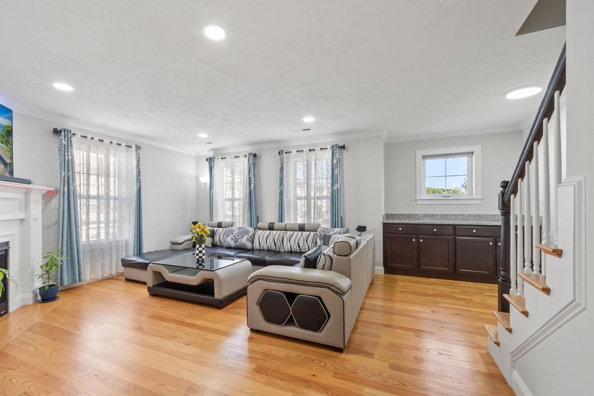 Condominium at 1400 Gorham St # 41, Lowell MA 01852, Lowell, photo 10 of 25