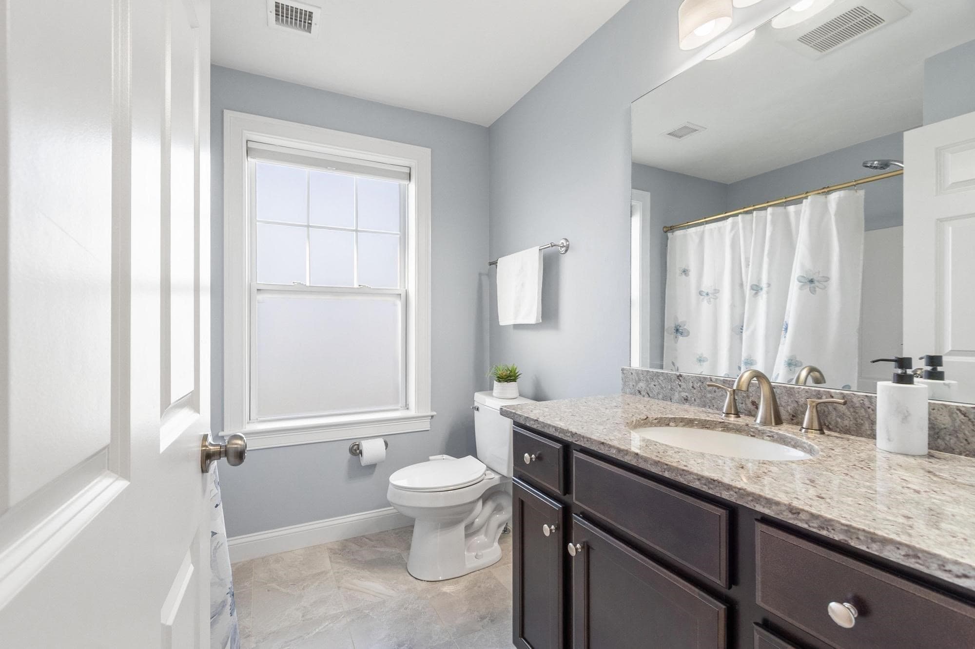 Condominium at 1400 Gorham St # 41, Lowell MA 01852, Lowell, photo 18 of 25
