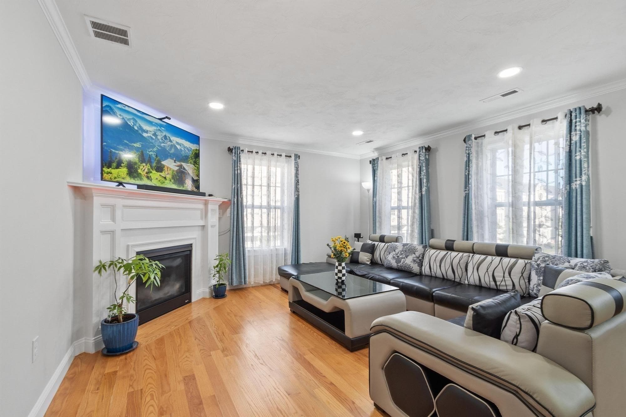 Condominium at 1400 Gorham St # 41, Lowell MA 01852, Lowell, photo 11 of 25