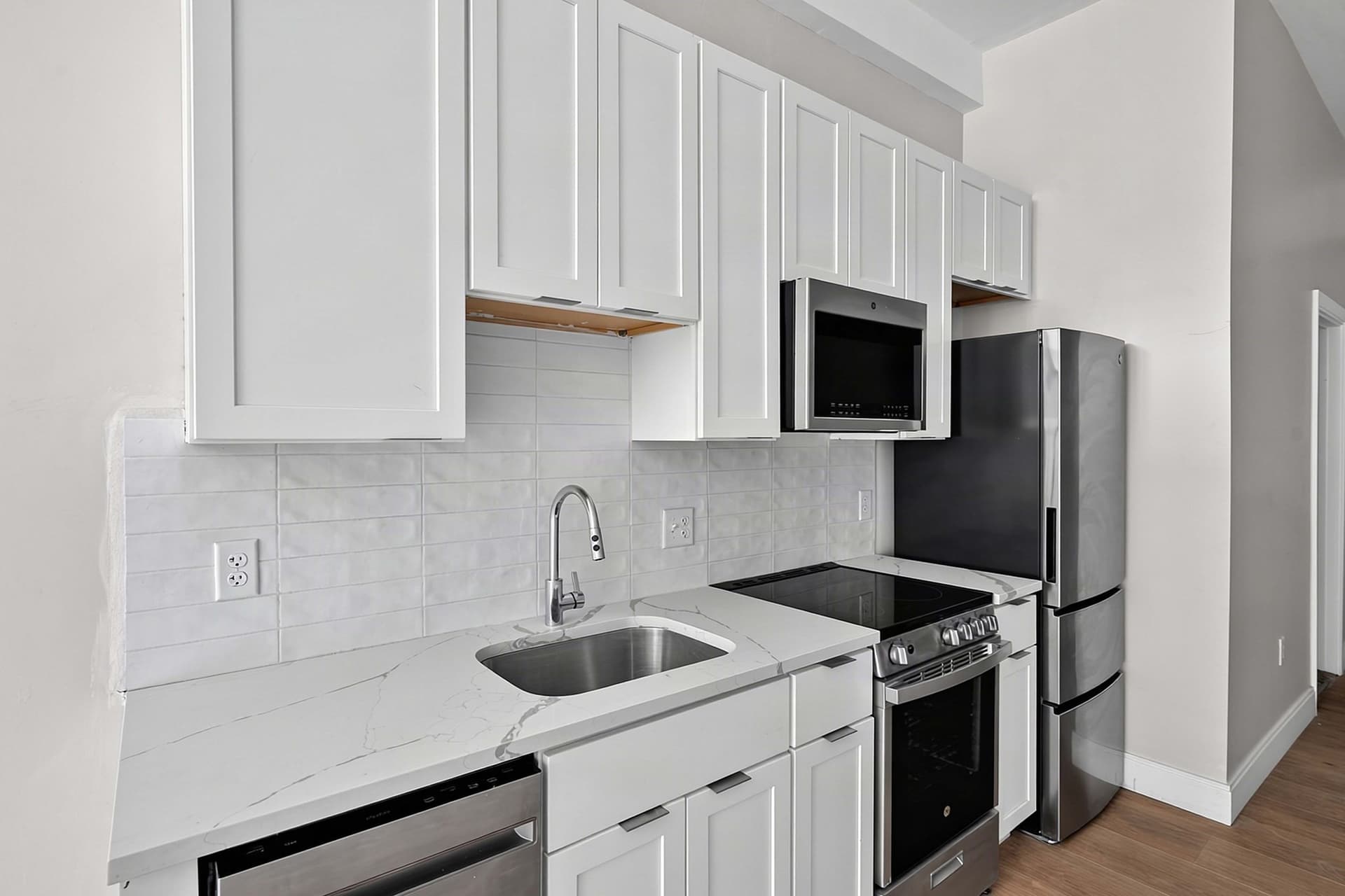 Apartment at 376 Third Street # 518, Everett MA 02149, photo 19 of 35