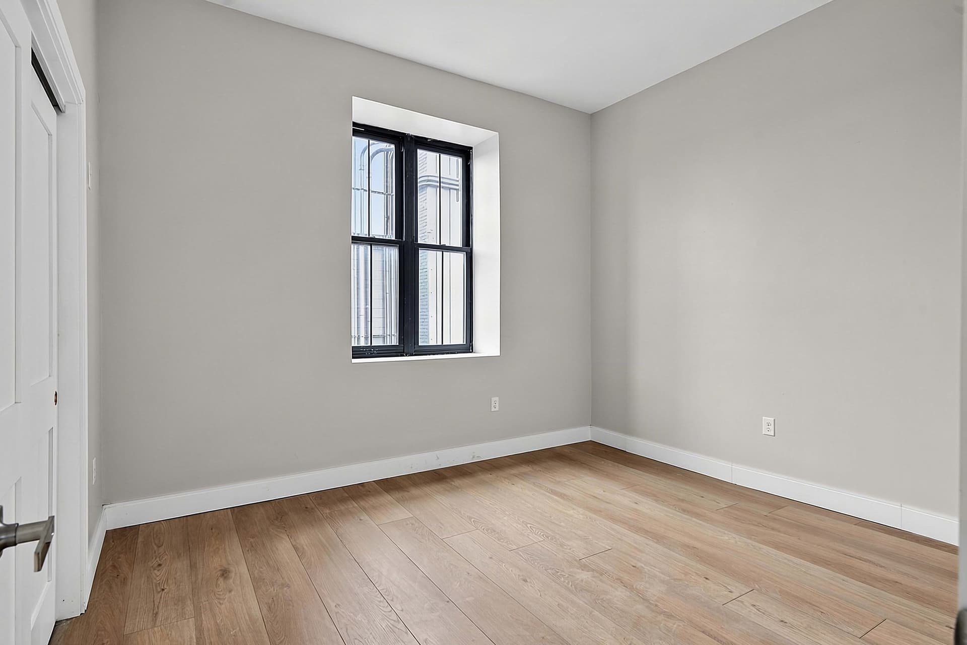 Apartment at 376 Third Street # 518, Everett MA 02149, photo 8 of 35