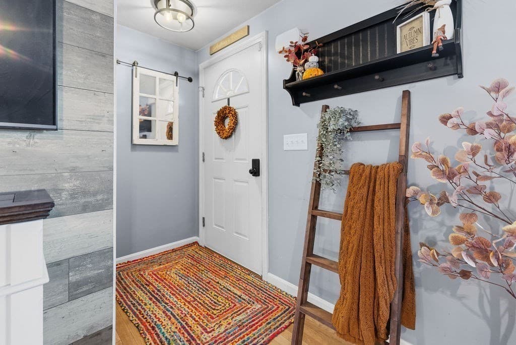 Single Family Residence at 982 Dighton Woods Cir, Dighton MA 02715, Dighton, photo 14 of 23