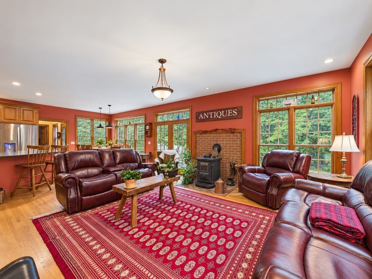 Single Family Residence at 144 East St, Uxbridge MA 01569, Uxbridge, photo 9 of 33