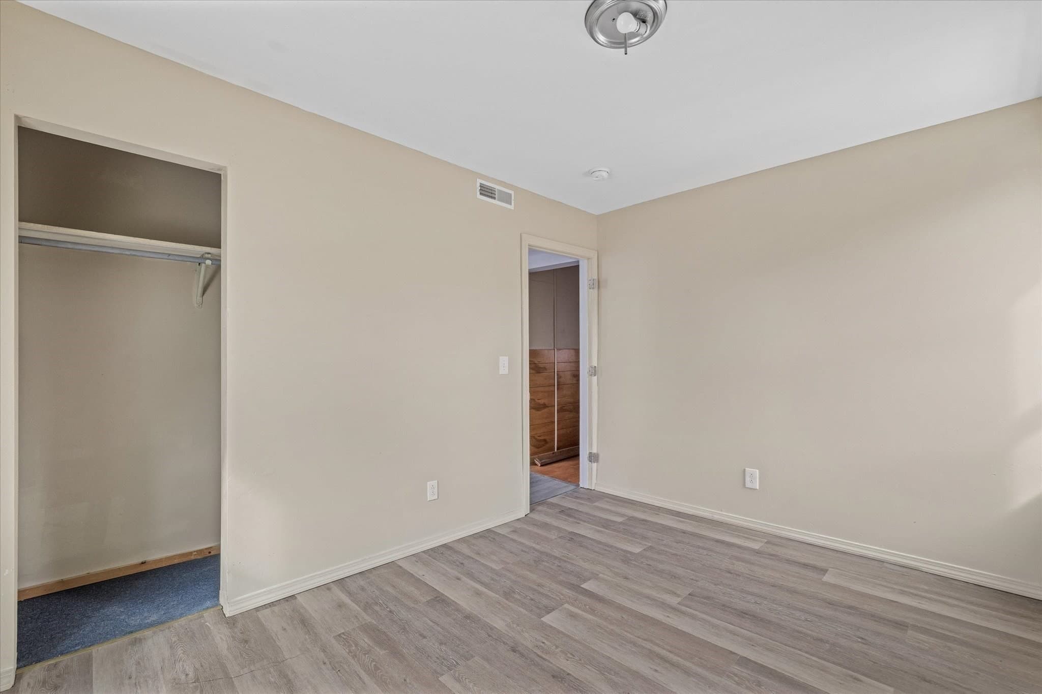 Multi Family at 13 Lincoln St, Spencer MA 01562, photo 24 of 42