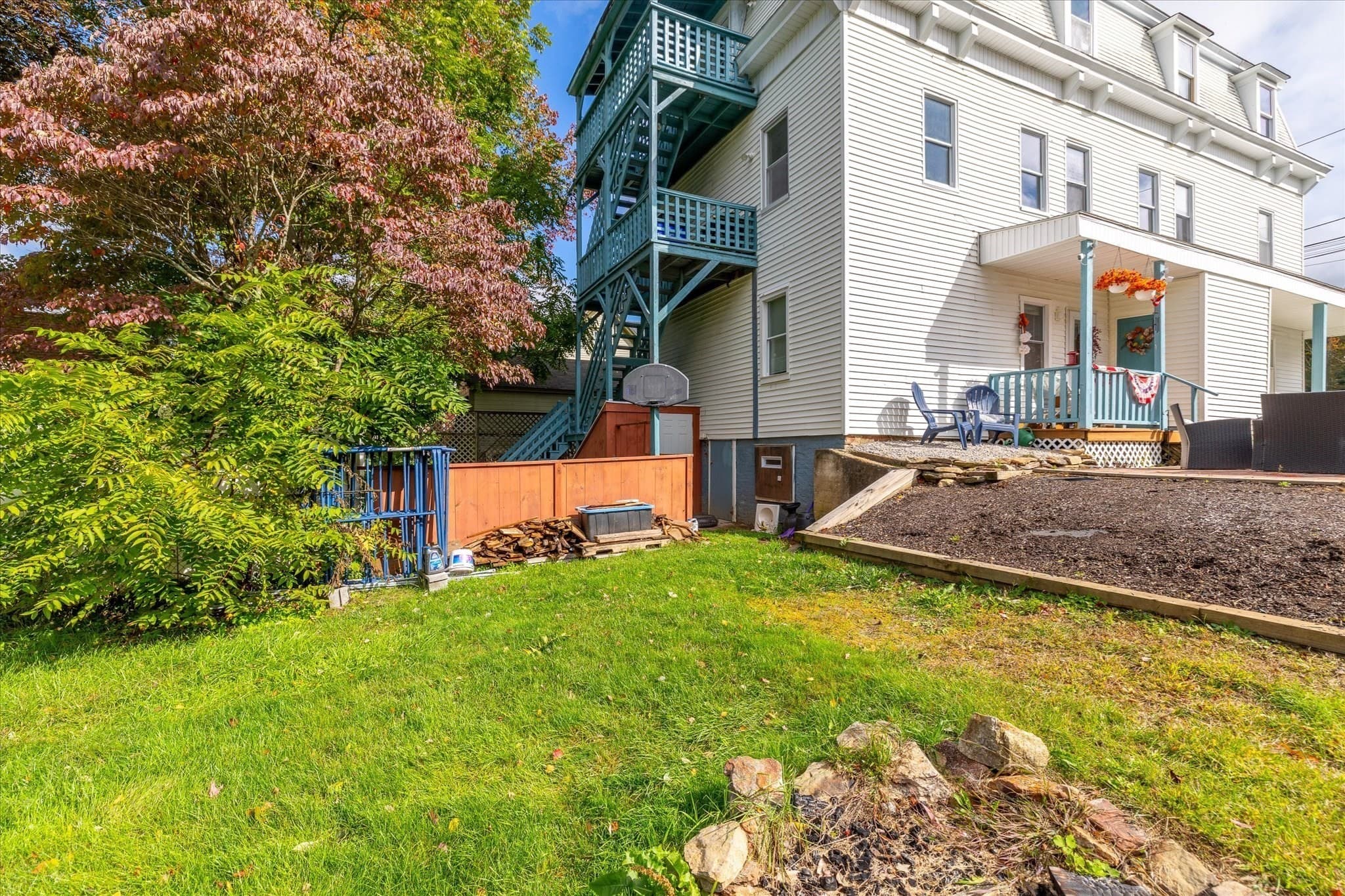 Multi Family at 13 Lincoln St, Spencer MA 01562, photo 34 of 42