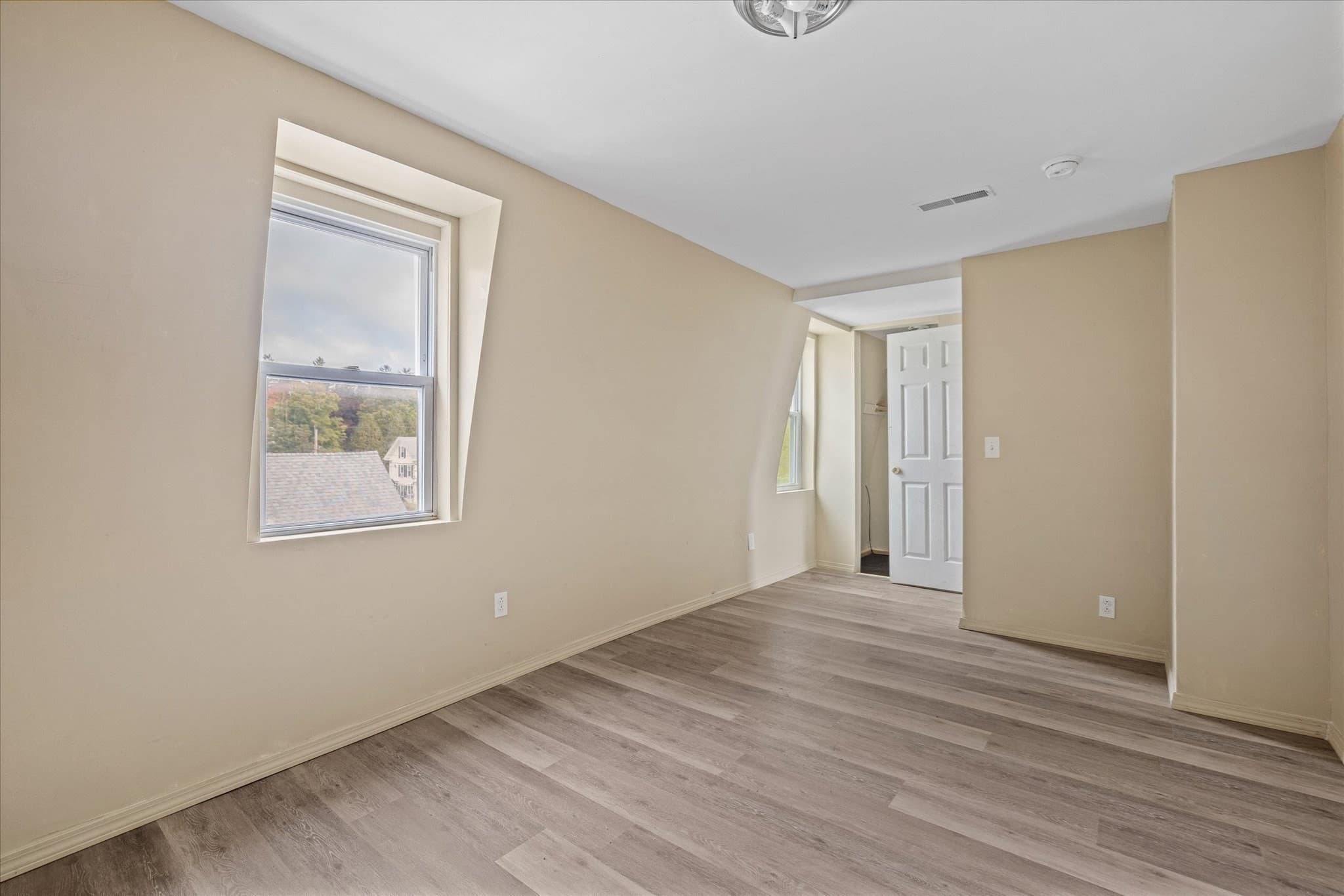 Multi Family at 13 Lincoln St, Spencer MA 01562, photo 29 of 42