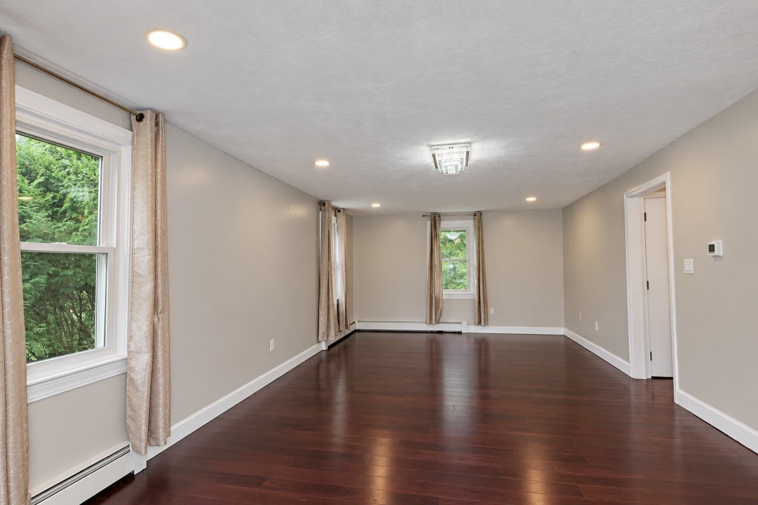Single Family Residence at 33 Summer St, Tyngsborough MA 01879, Tyngsborough, photo 12 of 30