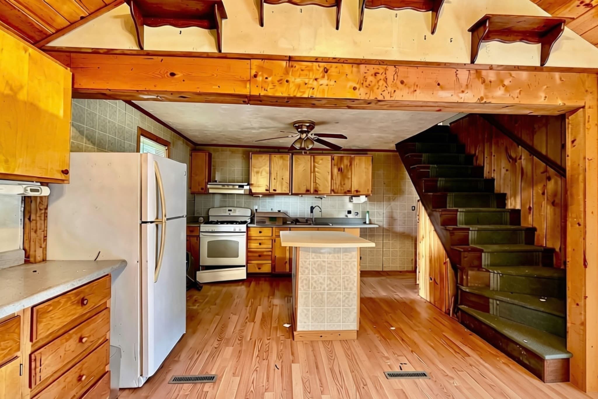 Single Family Residence at 14 Doris Rd, Halifax MA 02338, Halifax, photo 5 of 21