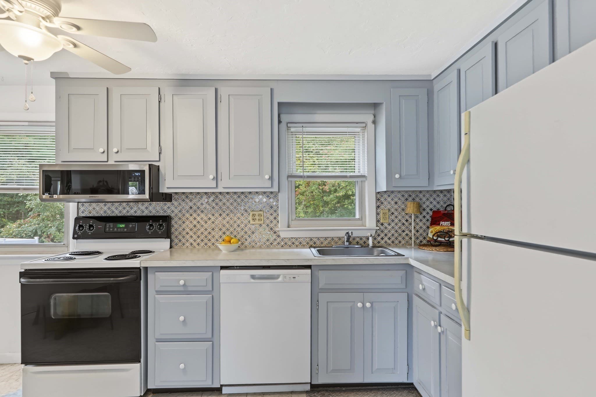 Single Family Residence at 18 Zenas, Holbrook MA 02343, Holbrook, photo 13 of 28