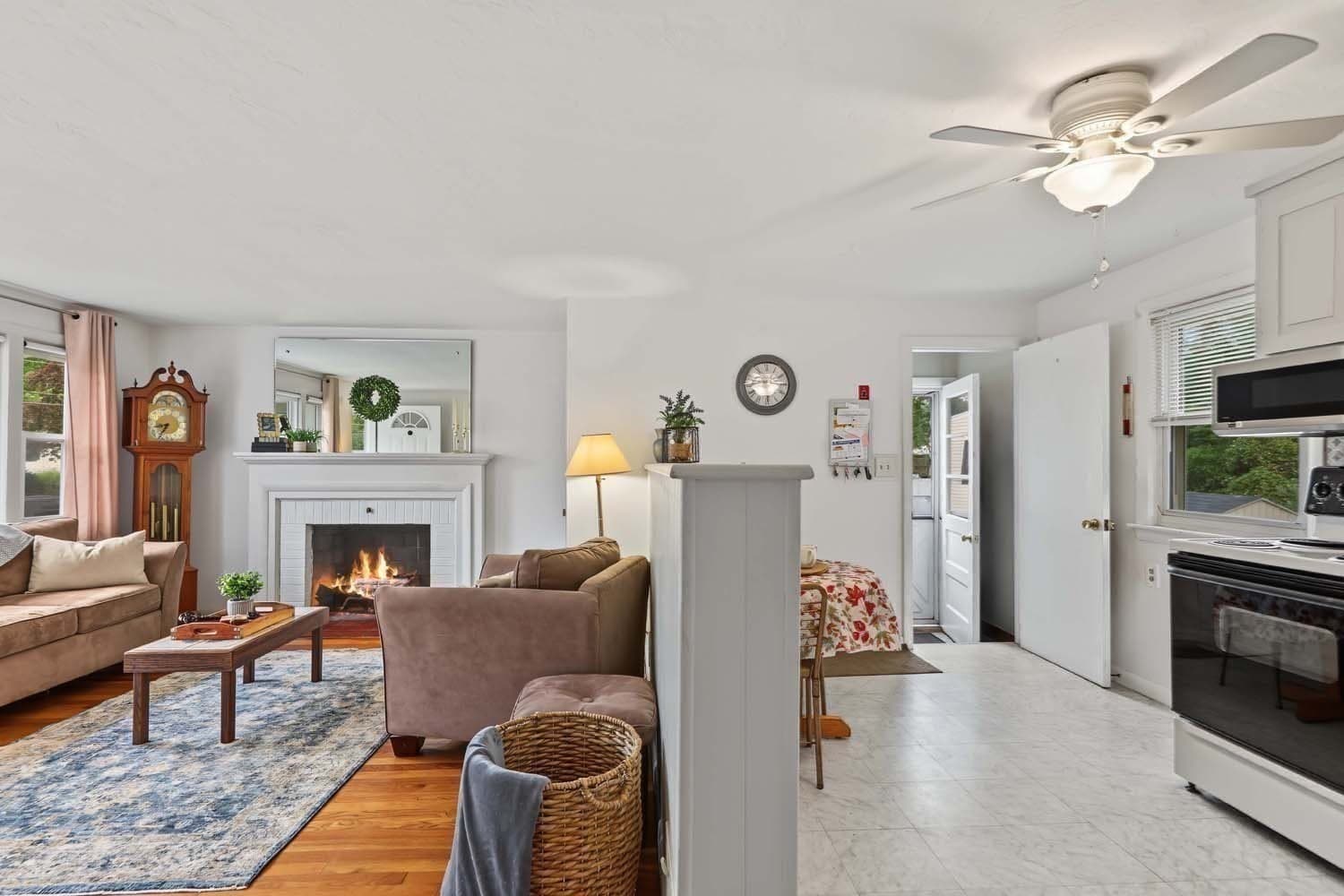 Single Family Residence at 18 Zenas, Holbrook MA 02343, Holbrook, photo 11 of 28
