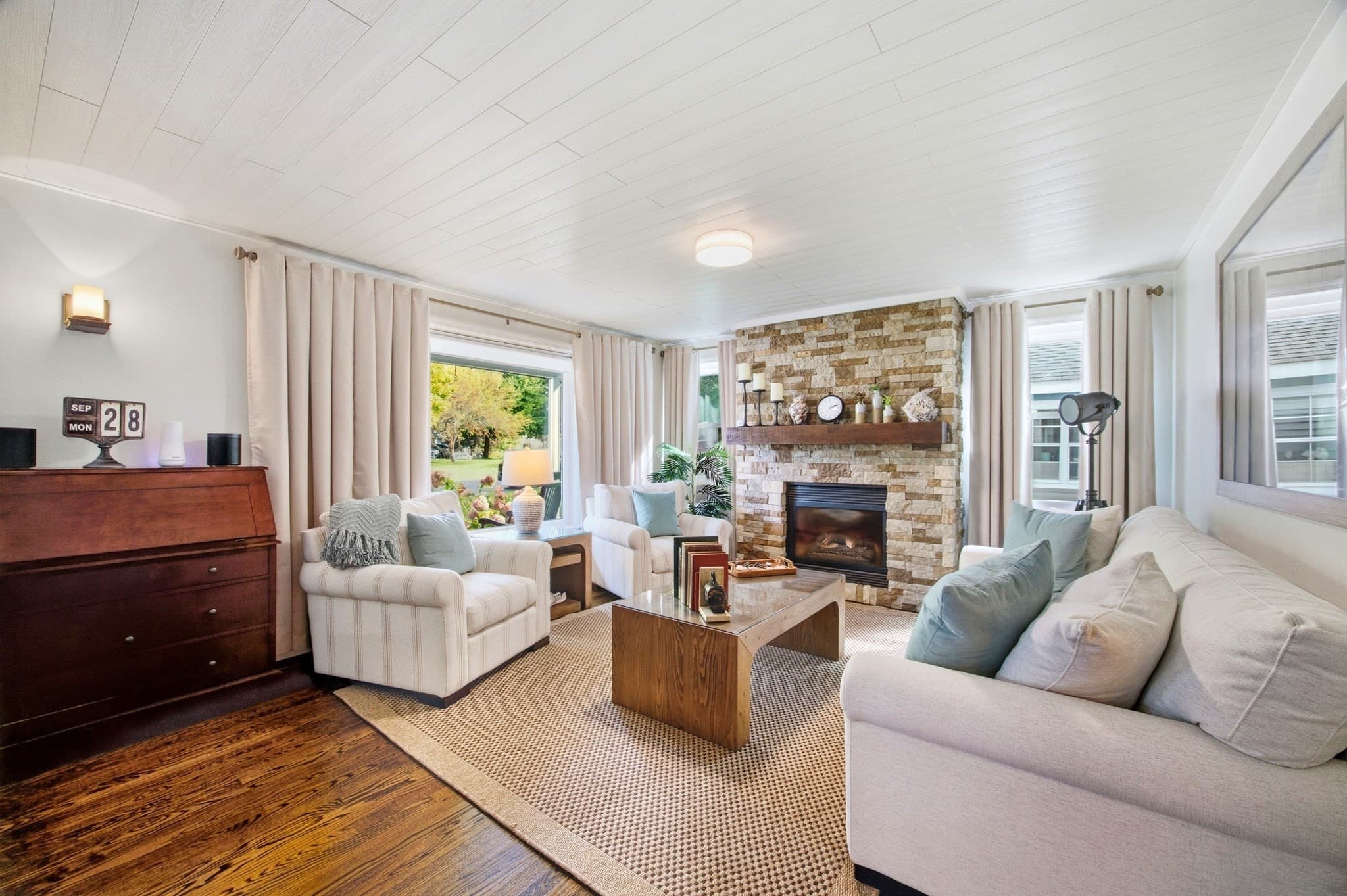 Single Family Residence at 20 Dana Hl, Belchertown MA 01007, Belchertown, photo 6 of 40