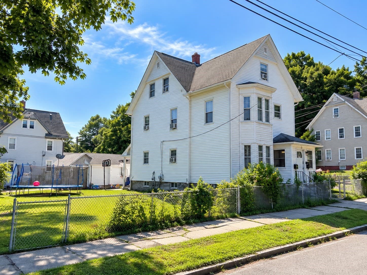 Multi Family at 79 Oak Street, Springfield MA 01151, Springfield, photo 3 of 16