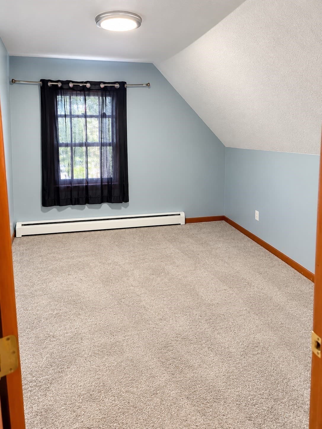 Multi Family at 79 Oak Street, Springfield MA 01151, Springfield, photo 9 of 16