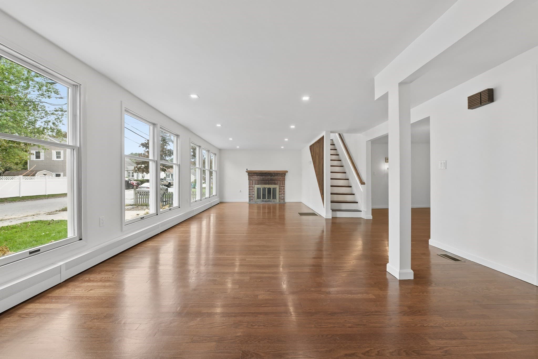 Single Family Residence at 1 Frances Rd, Burlington MA 01803, Burlington, photo 4 of 42