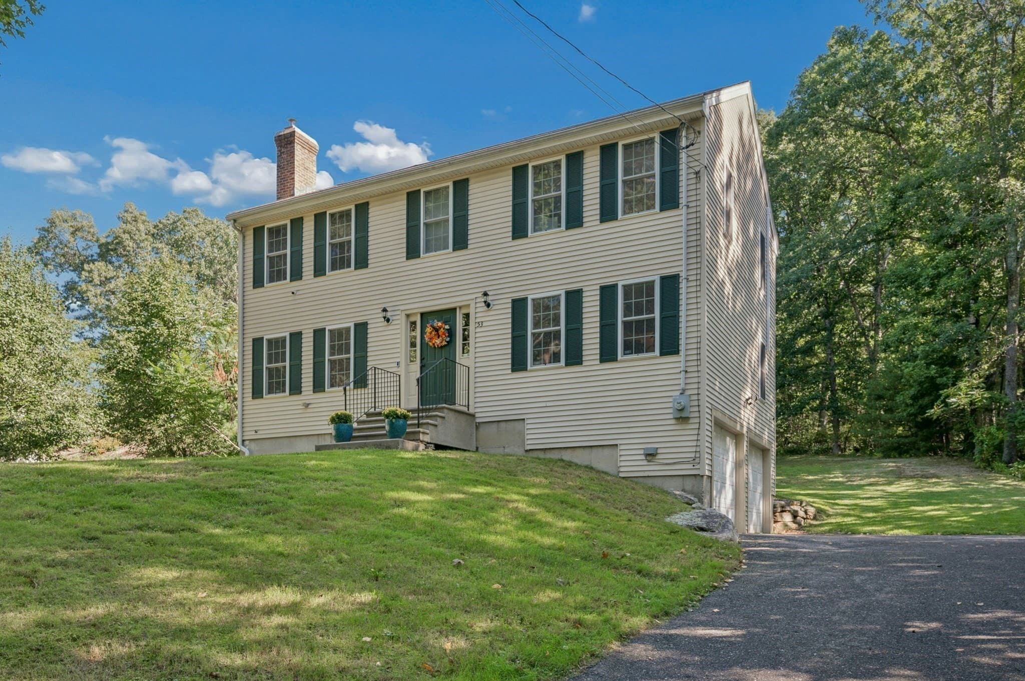 Single Family Residence at 53 Rawson Rd, Webster MA 01570, Webster, photo 4 of 37