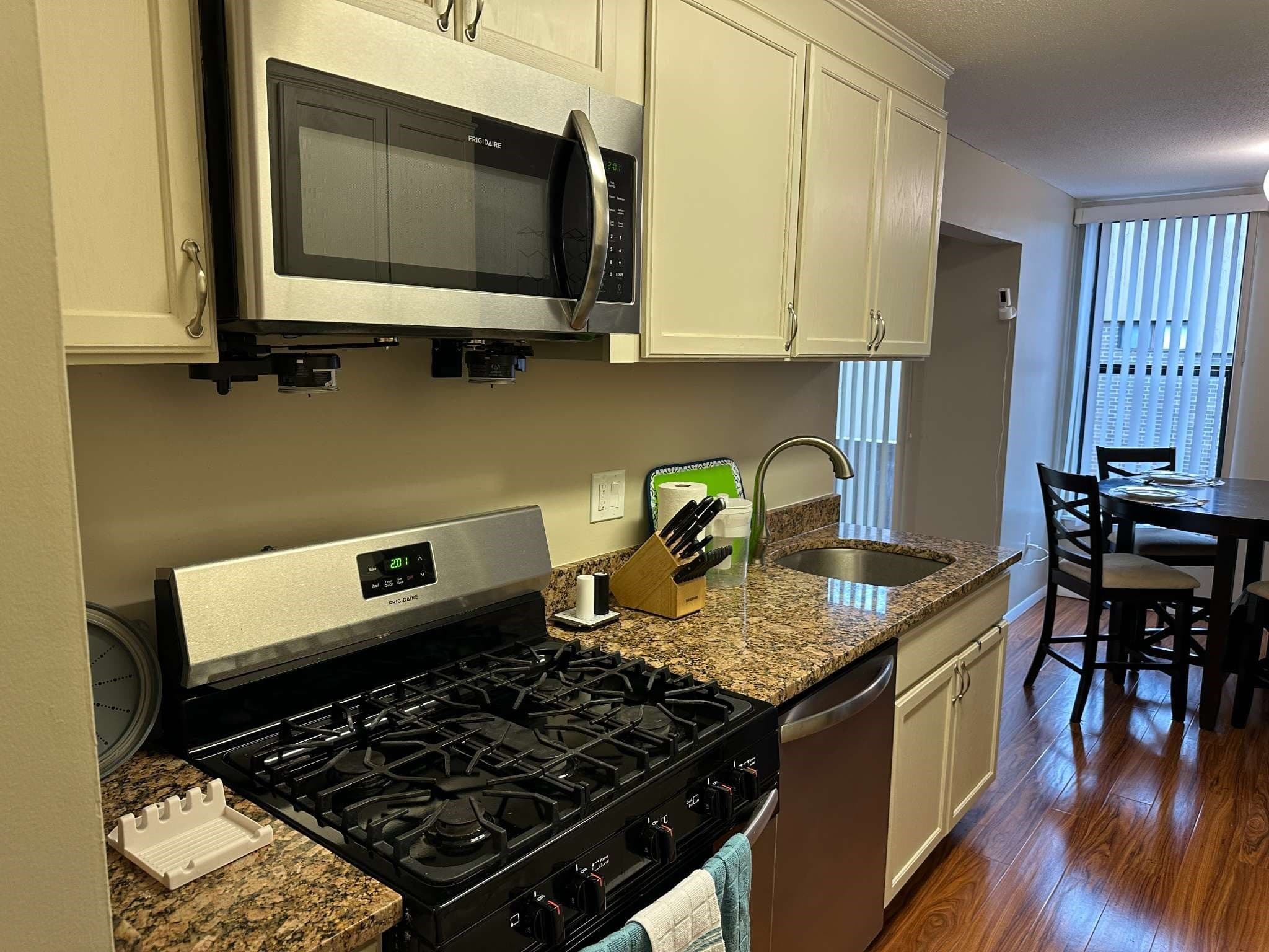 Condominium at 20 Shrewsbury Green Dr # G, Shrewsbury MA 01545, Shrewsbury, photo 6 of 20