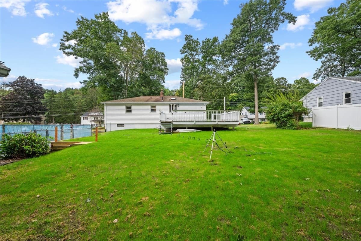 Single Family Residence at 320 Mason Rd Ext, Dudley MA 01571, photo 3 of 21