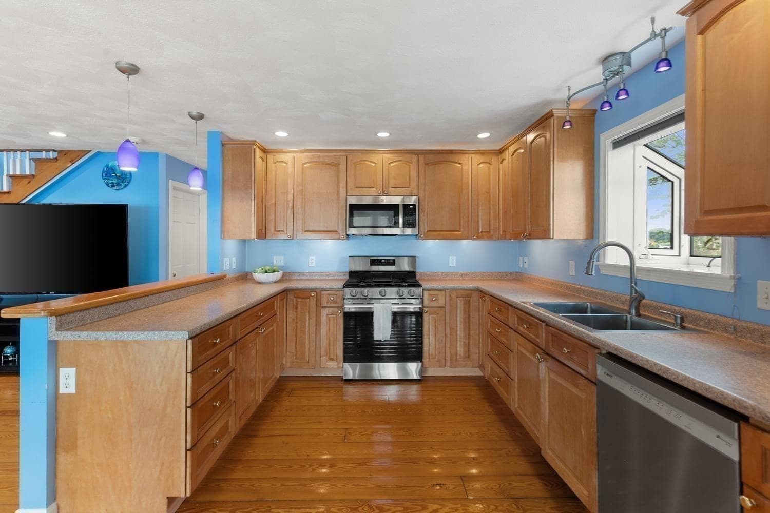 Single Family Residence at 9 Tibbetts Ave, Danvers MA 01923, Danvers, photo 22 of 42