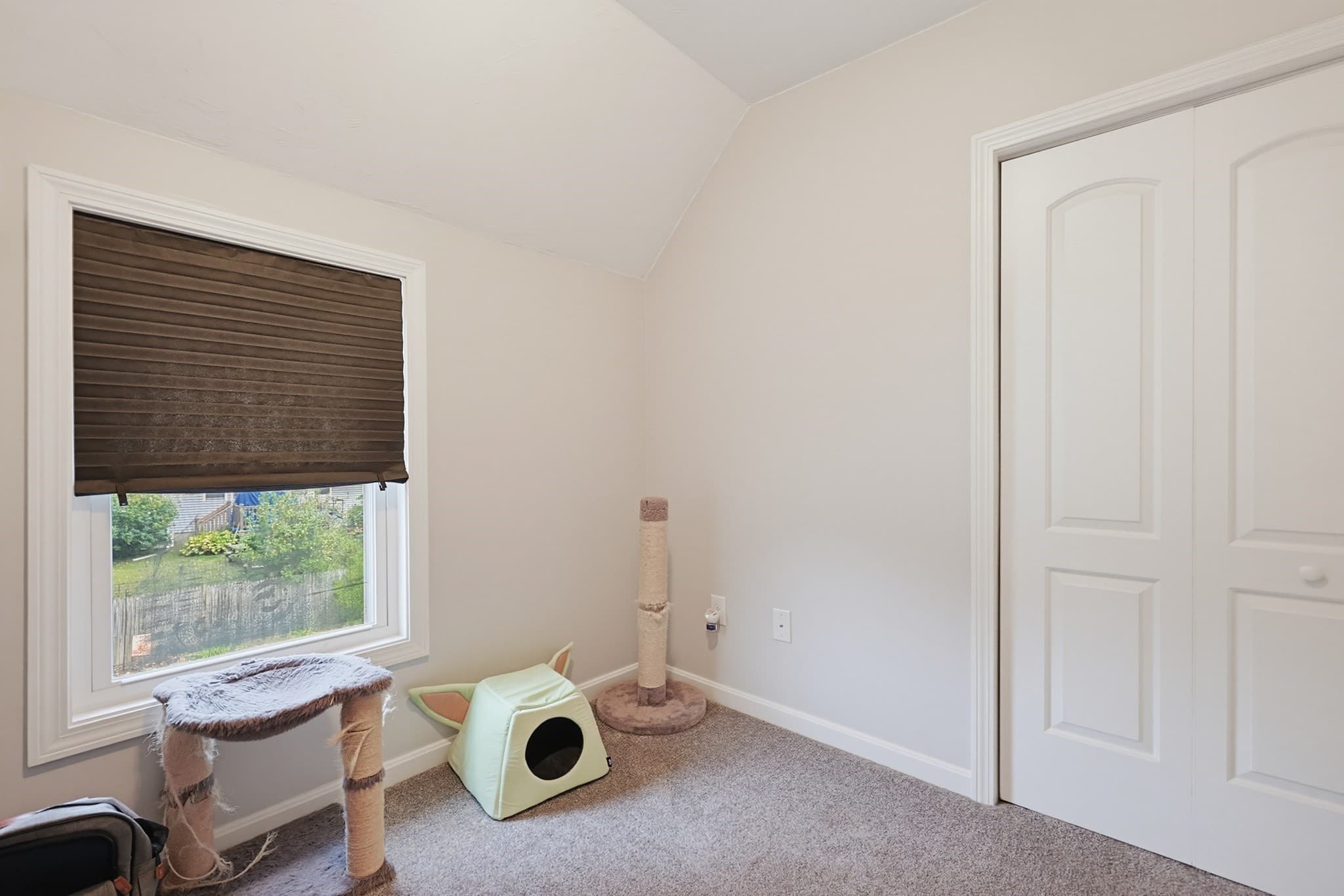 Condominium at 21 Orchard St # 21, Grafton MA 01560, photo 25 of 32