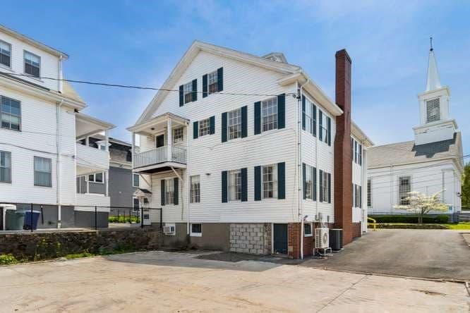 4 Family at 4-6 Common Street, Stoneham MA 02180, Stoneham, photo 23 of 24