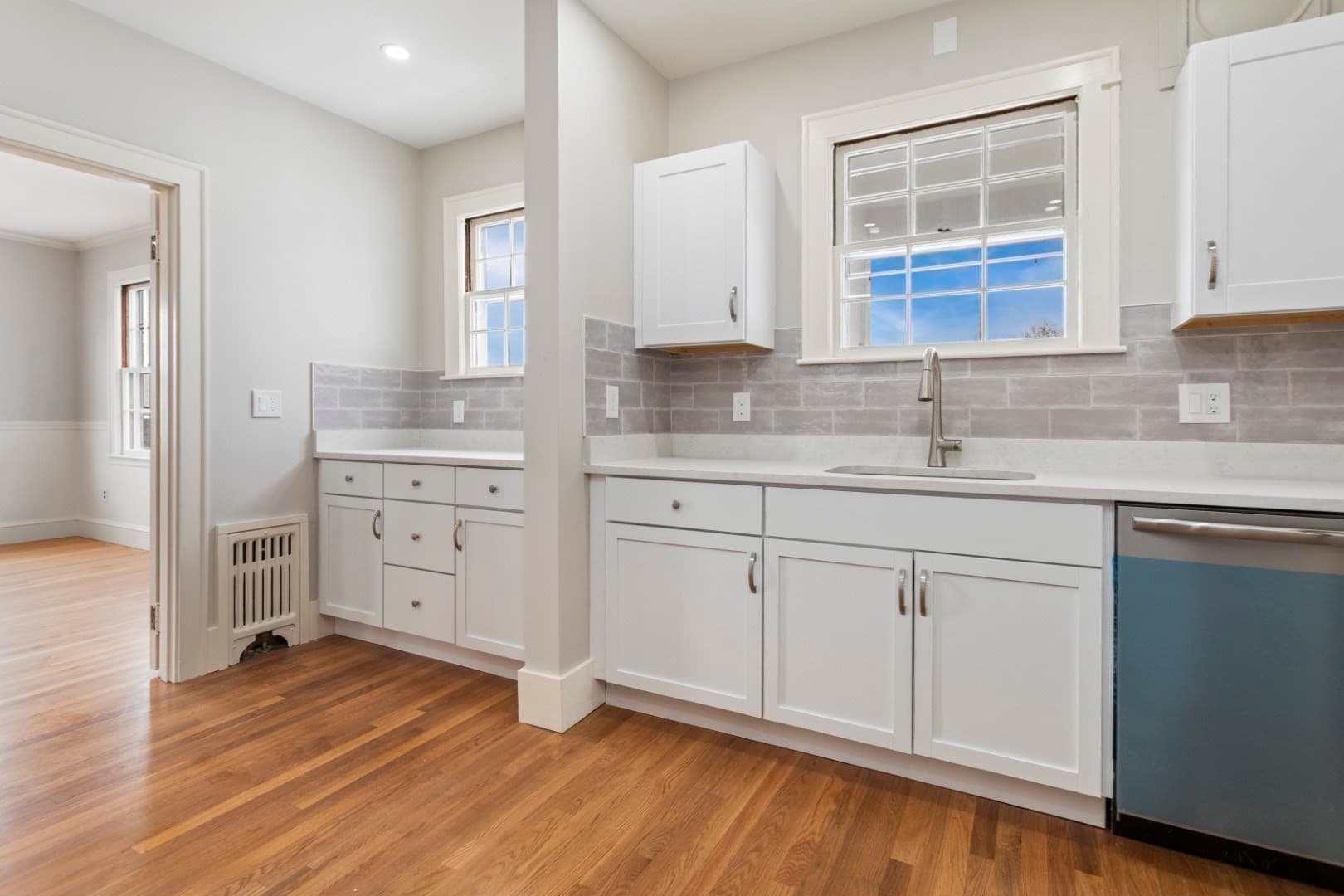4 Family at 4-6 Common Street, Stoneham MA 02180, Stoneham, photo 10 of 24