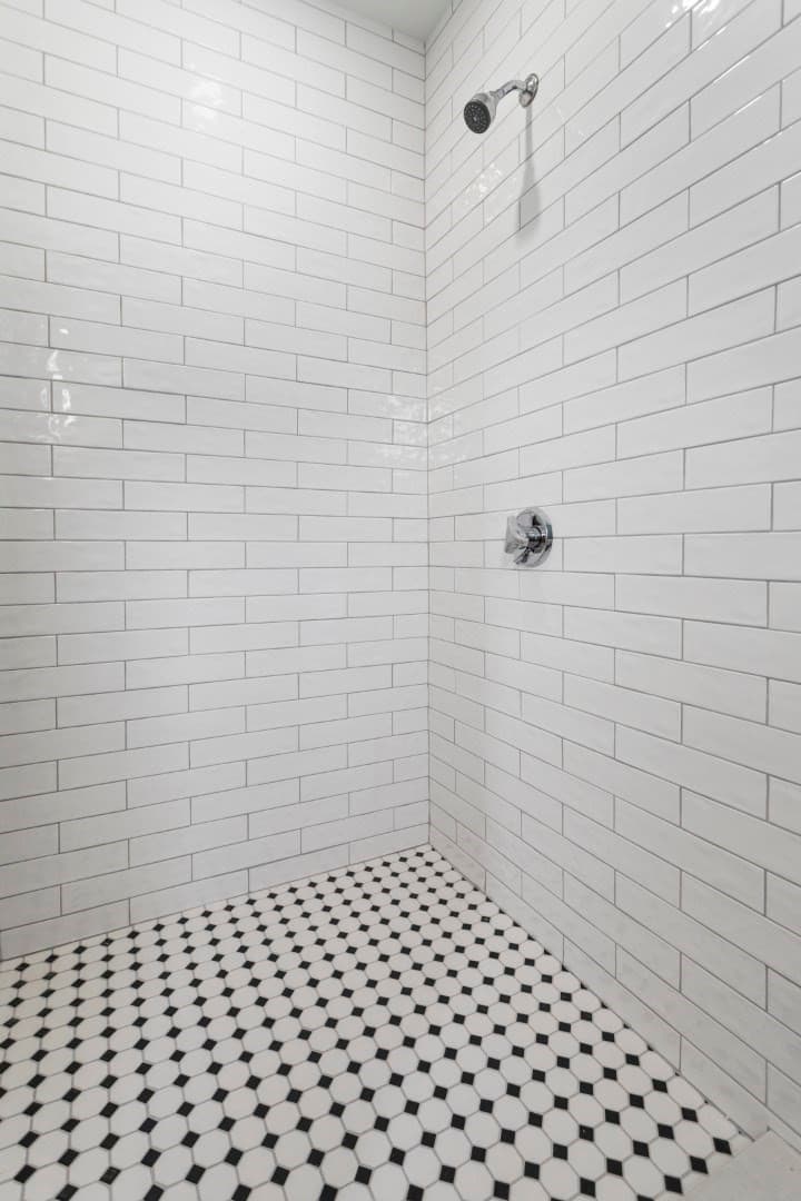 4 Family at 4-6 Common Street, Stoneham MA 02180, Stoneham, photo 19 of 24