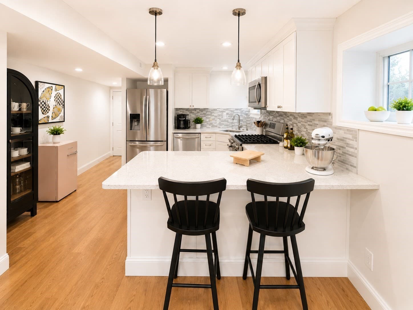 Condominium at 466-468 Medford St # 2, Somerville MA 02145, Somerville, photo 5 of 21