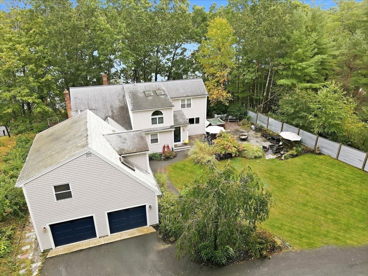 Single Family Residence at 68 Fairview Ave, Pembroke MA 02359, photo 2 of 42