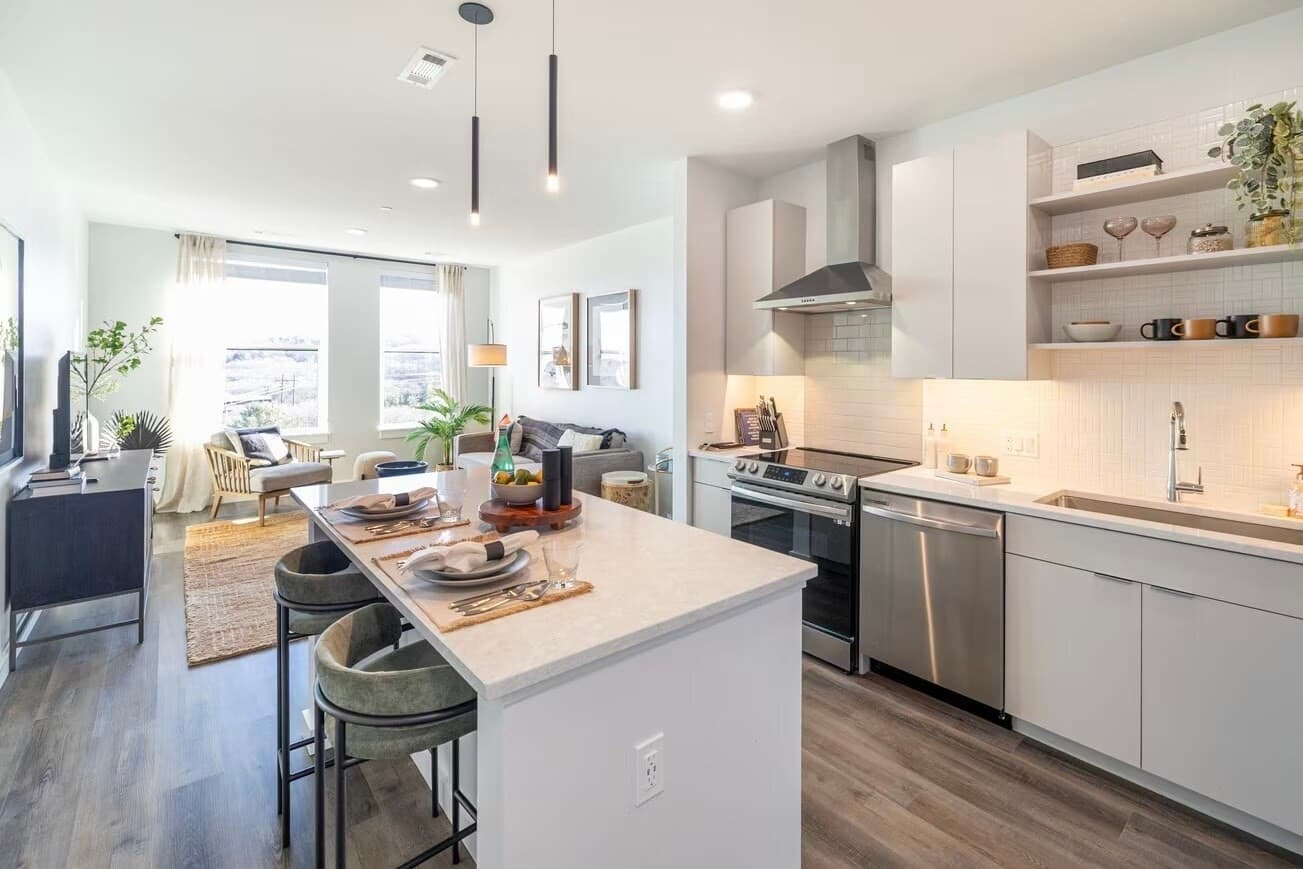 Apartment at 305 Winter Street # 837, Waltham MA 02451, photo 3 of 13