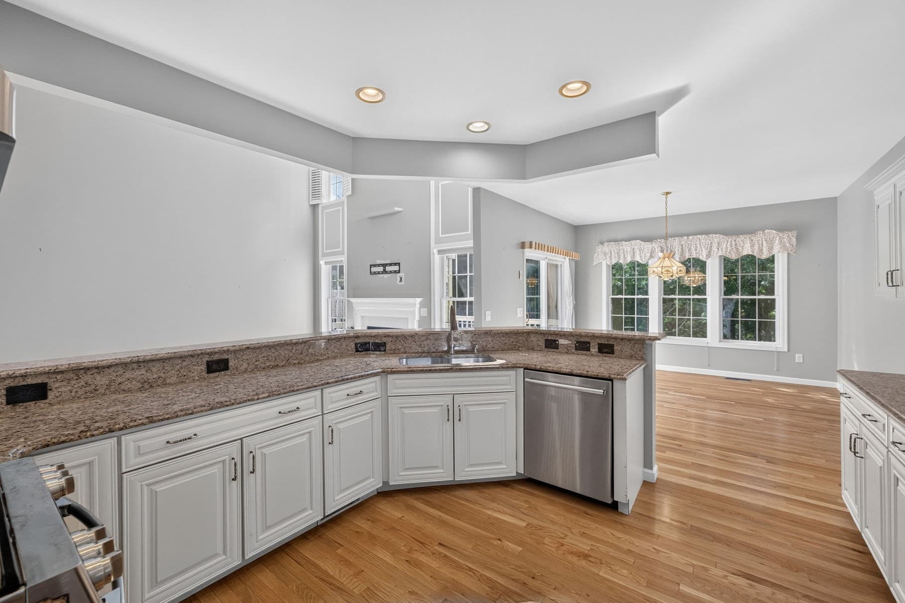 Single Family Residence at 15 Mint Sprig, Plymouth MA 02360, Plymouth, photo 13 of 40