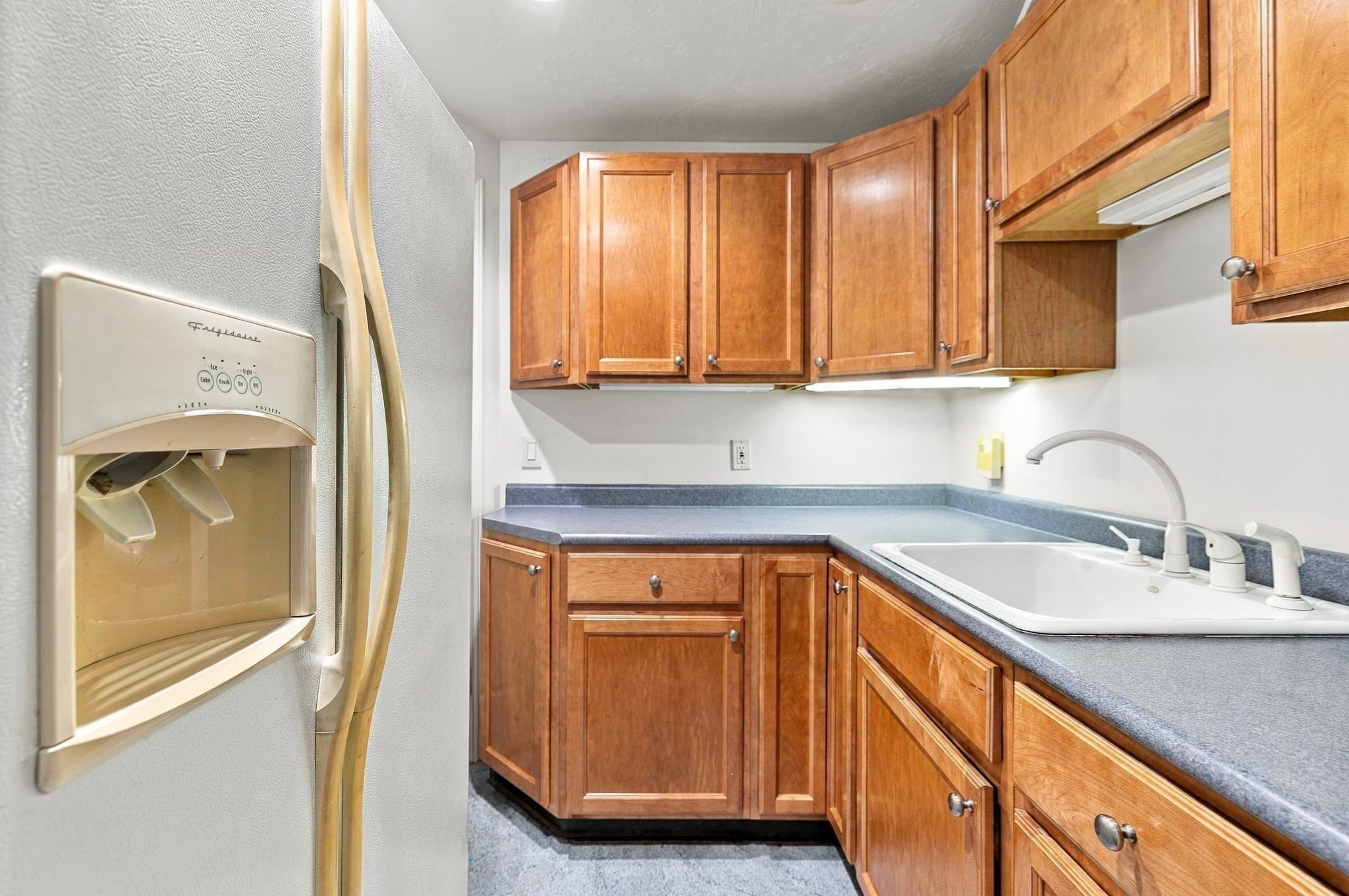 Single Family Residence at 12 Lancelot Road, Shrewsbury MA 01545, Shrewsbury, photo 30 of 39
