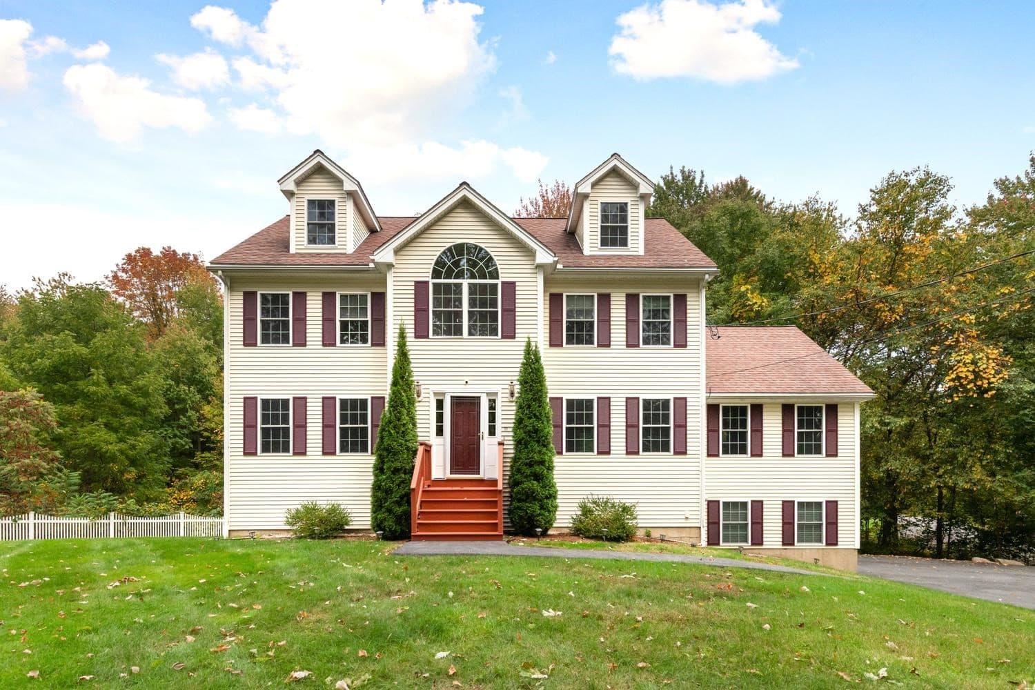 30 Lowe St, Tewksbury MA 01876