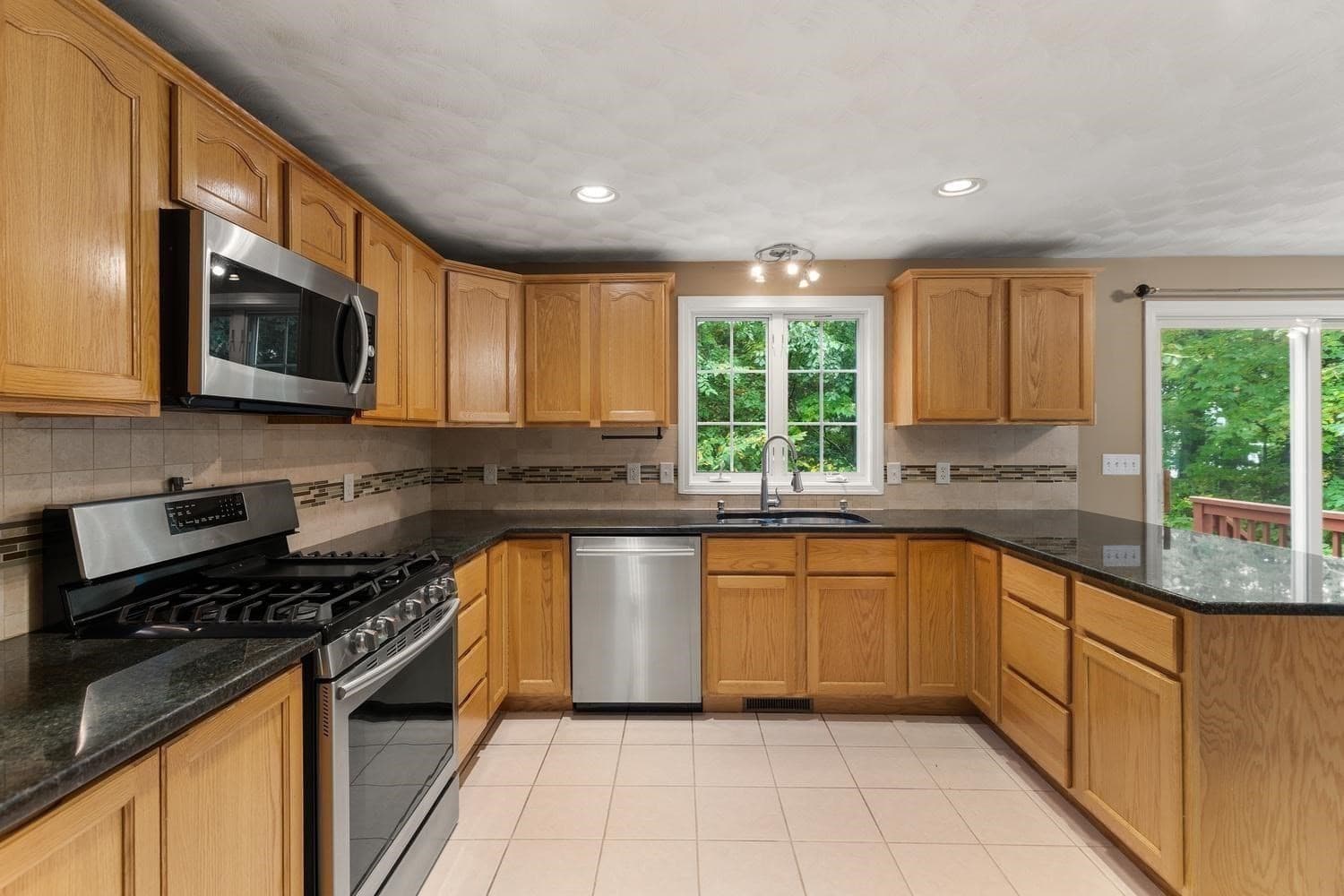 Single Family Residence at 30 Lowe St, Tewksbury MA 01876, Tewksbury, photo 9 of 42