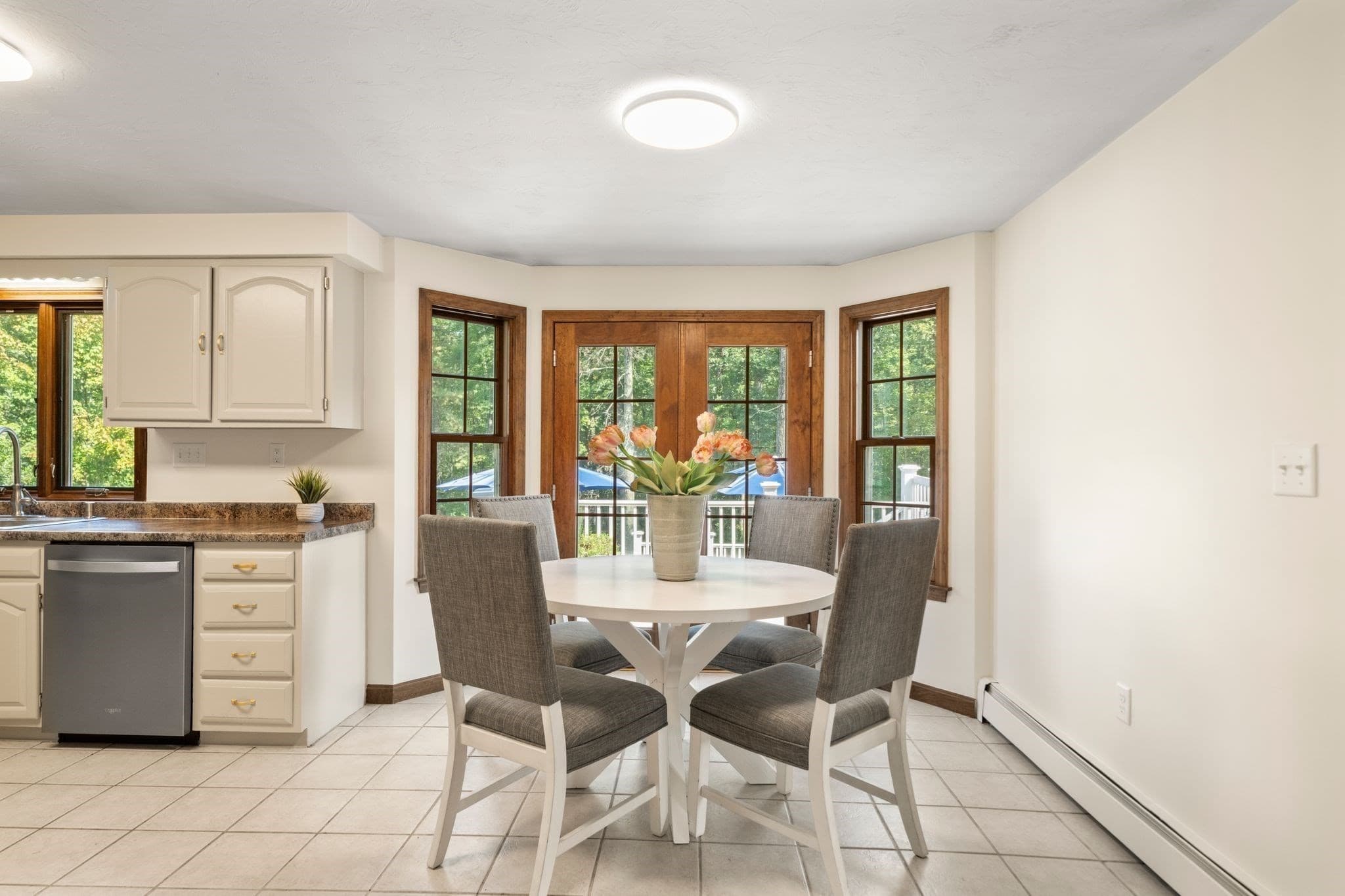 Single Family Residence at 173 Metcalf Rd, North Attleboro MA 02760, North Attleboro, photo 5 of 40