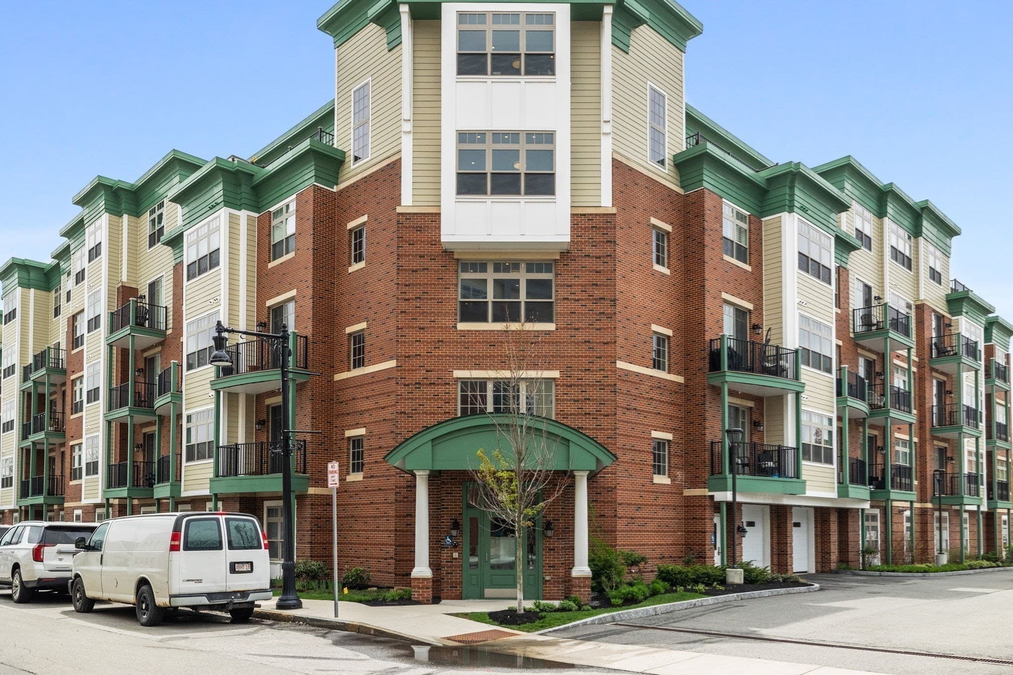 Condominium at 69 Foundry St # 401, Wakefield MA 01880, Wakefield, photo 29 of 31