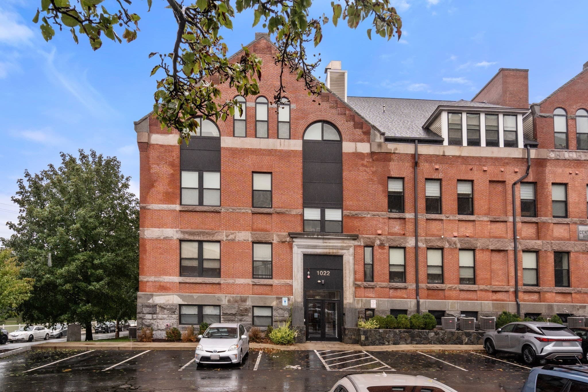 Condominium at 1022 Hancock # 210, Quincy MA 02169, Quincy, photo 18 of 21