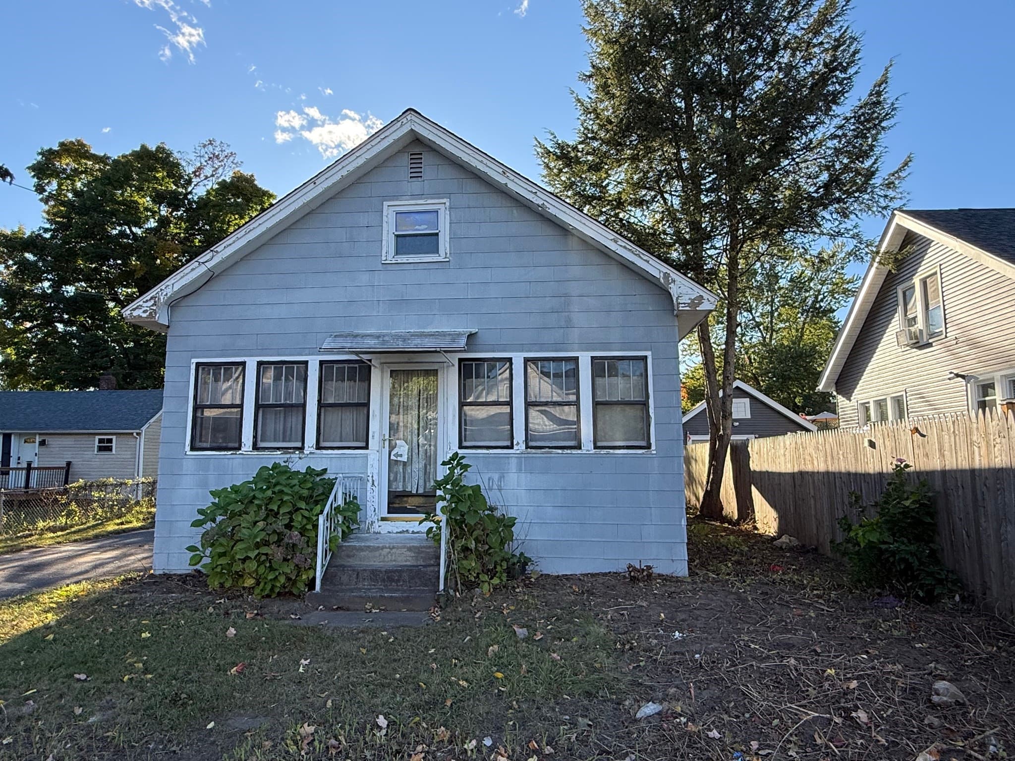 Single Family Residence at 148 Denver St, Springfield MA 01109, Springfield, photo 2 of 38