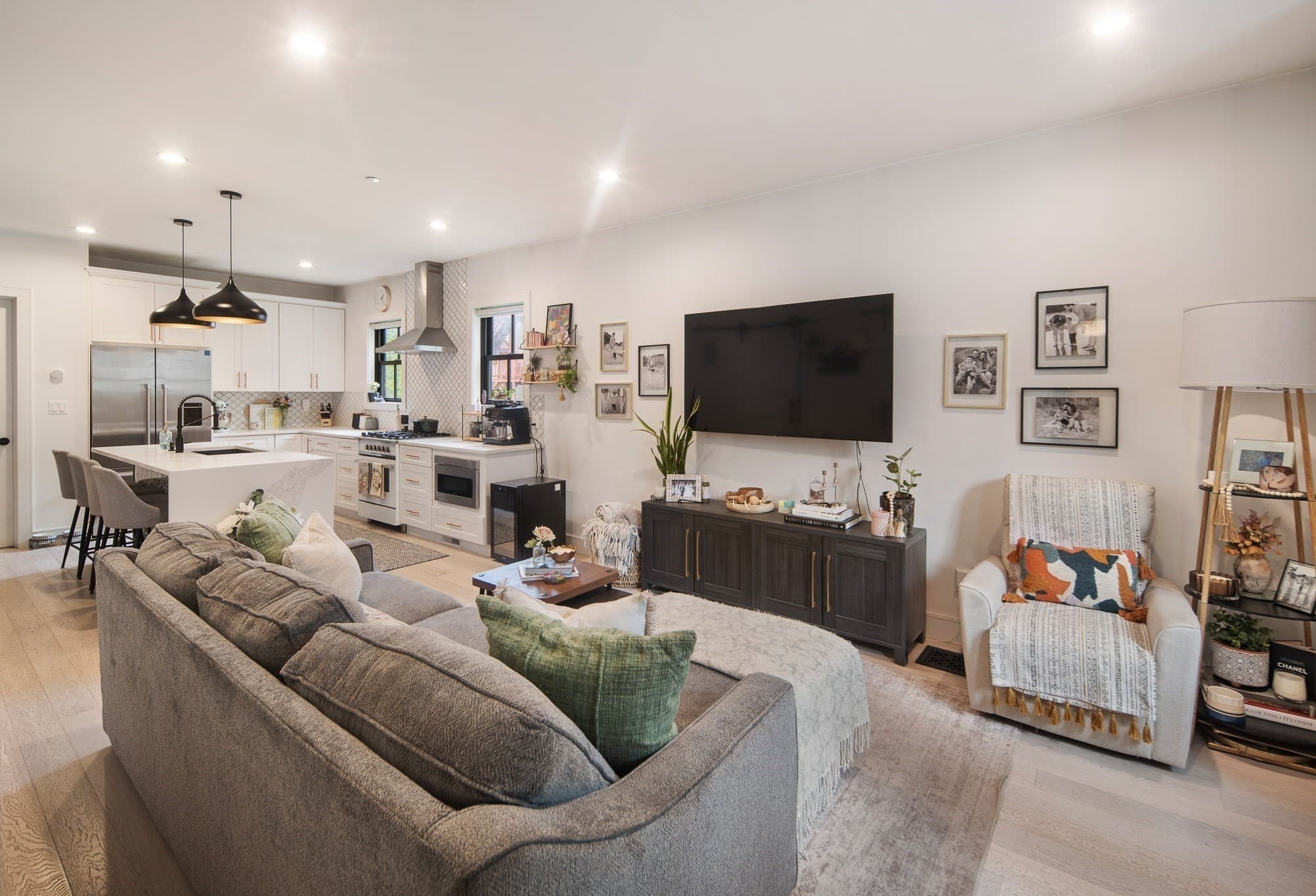Condominium at 228 Webster St # 1, Boston MA 02128, Boston, photo 9 of 30