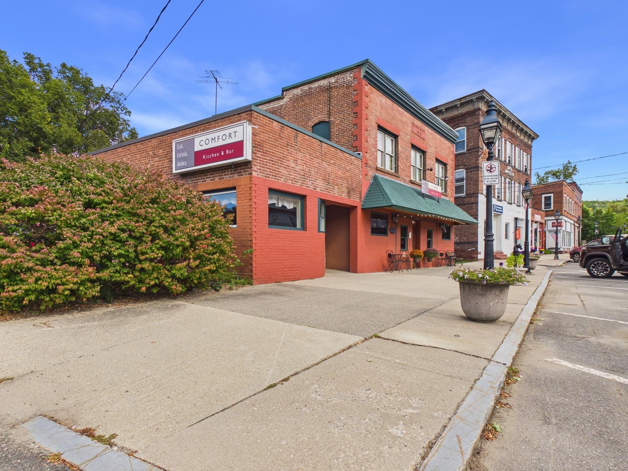 Commercial Sale at 2-4 Main St, Huntington MA 01050, Huntington, photo 3 of 38