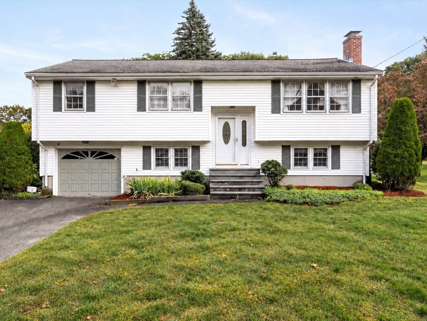 54 Apple D'or Road, Framingham MA 01701