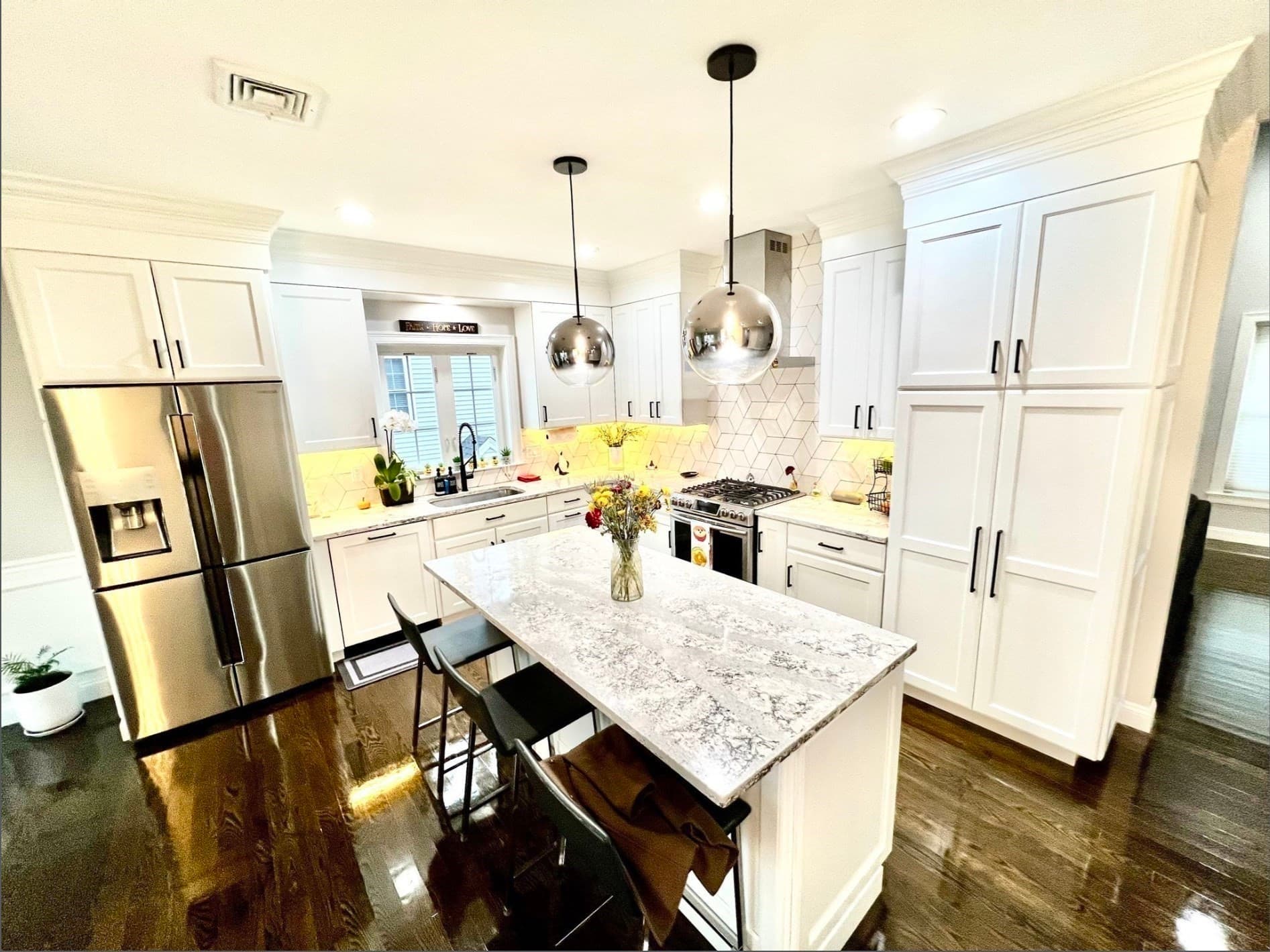 Single Family Residence at 259 Oakwood Ave, Revere MA 02151, Revere, photo 8 of 31