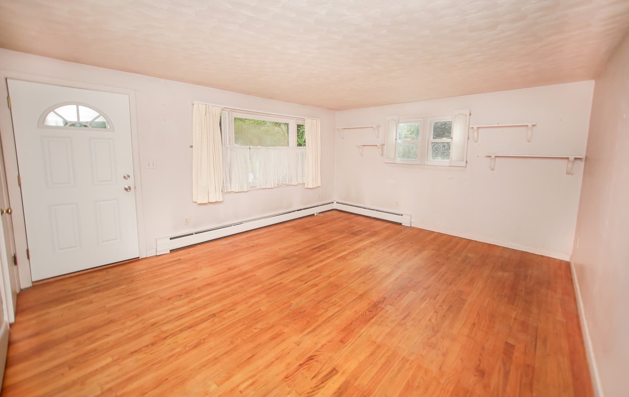 Single Family Residence at 87 Roosevelt Ave, Westfield MA 01085, Westfield, photo 7 of 19