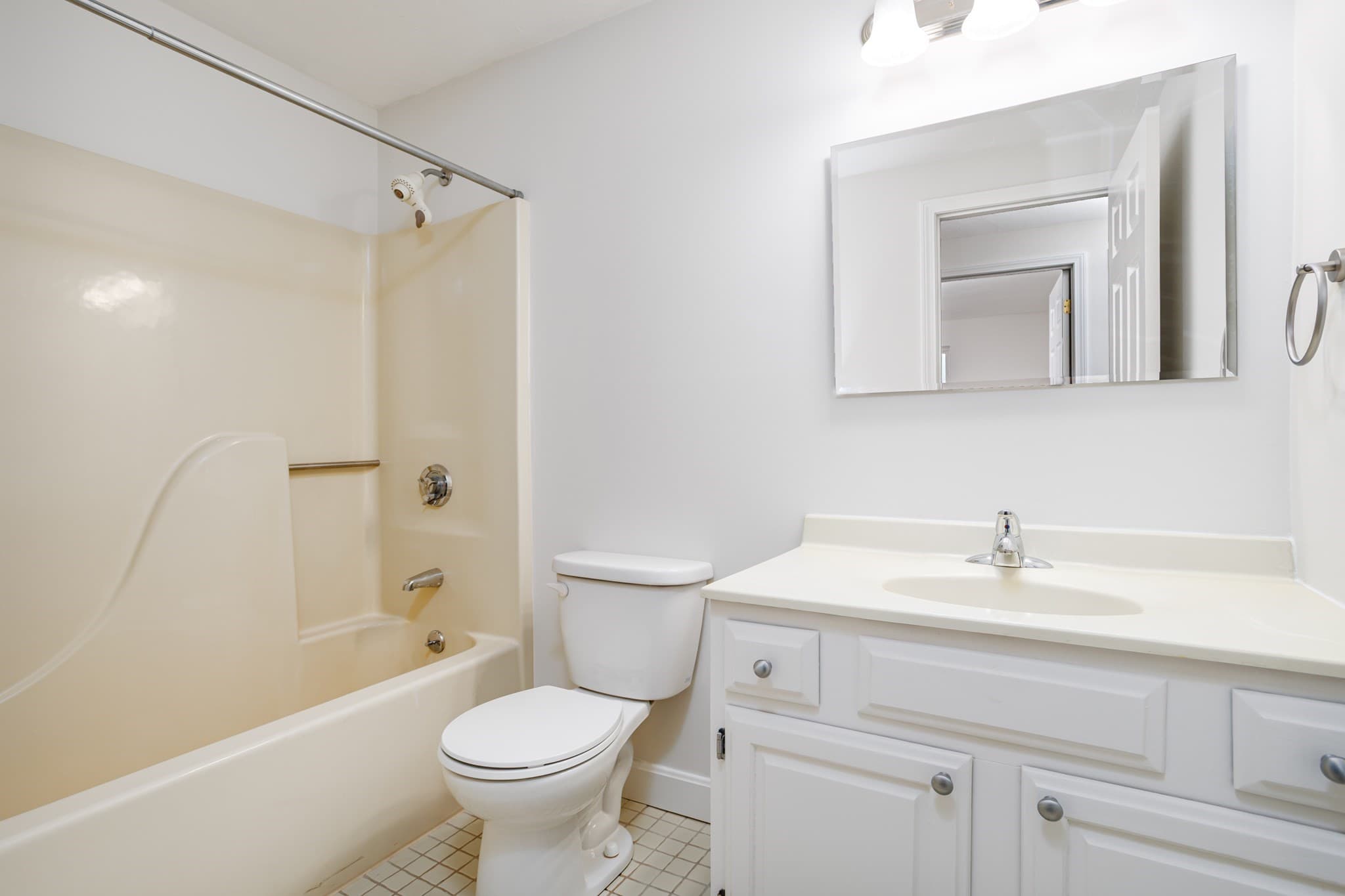 Condominium at 303 Ridgefield Circle # 303D, Clinton MA 01510, Clinton, photo 27 of 37