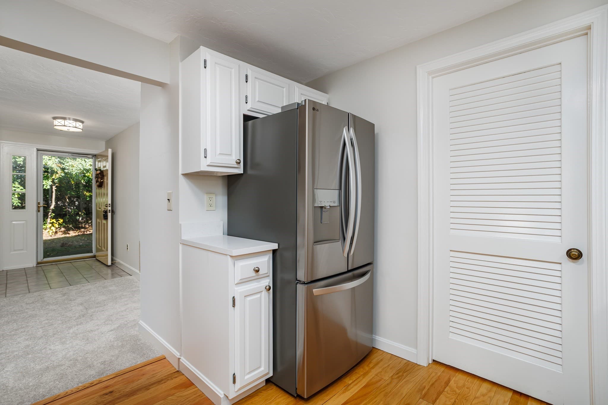 Condominium at 303 Ridgefield Circle # 303D, Clinton MA 01510, Clinton, photo 13 of 37