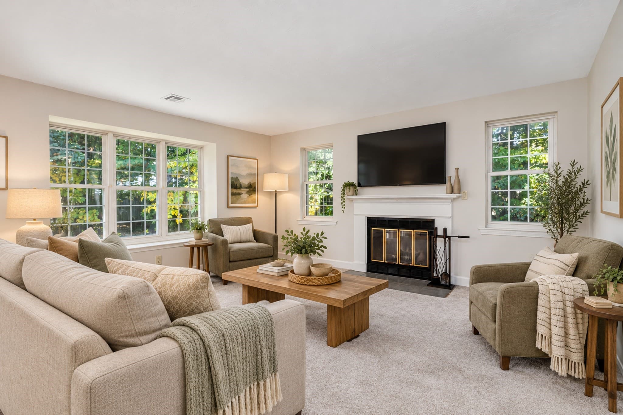 Condominium at 303 Ridgefield Circle # 303D, Clinton MA 01510, Clinton, photo 5 of 37