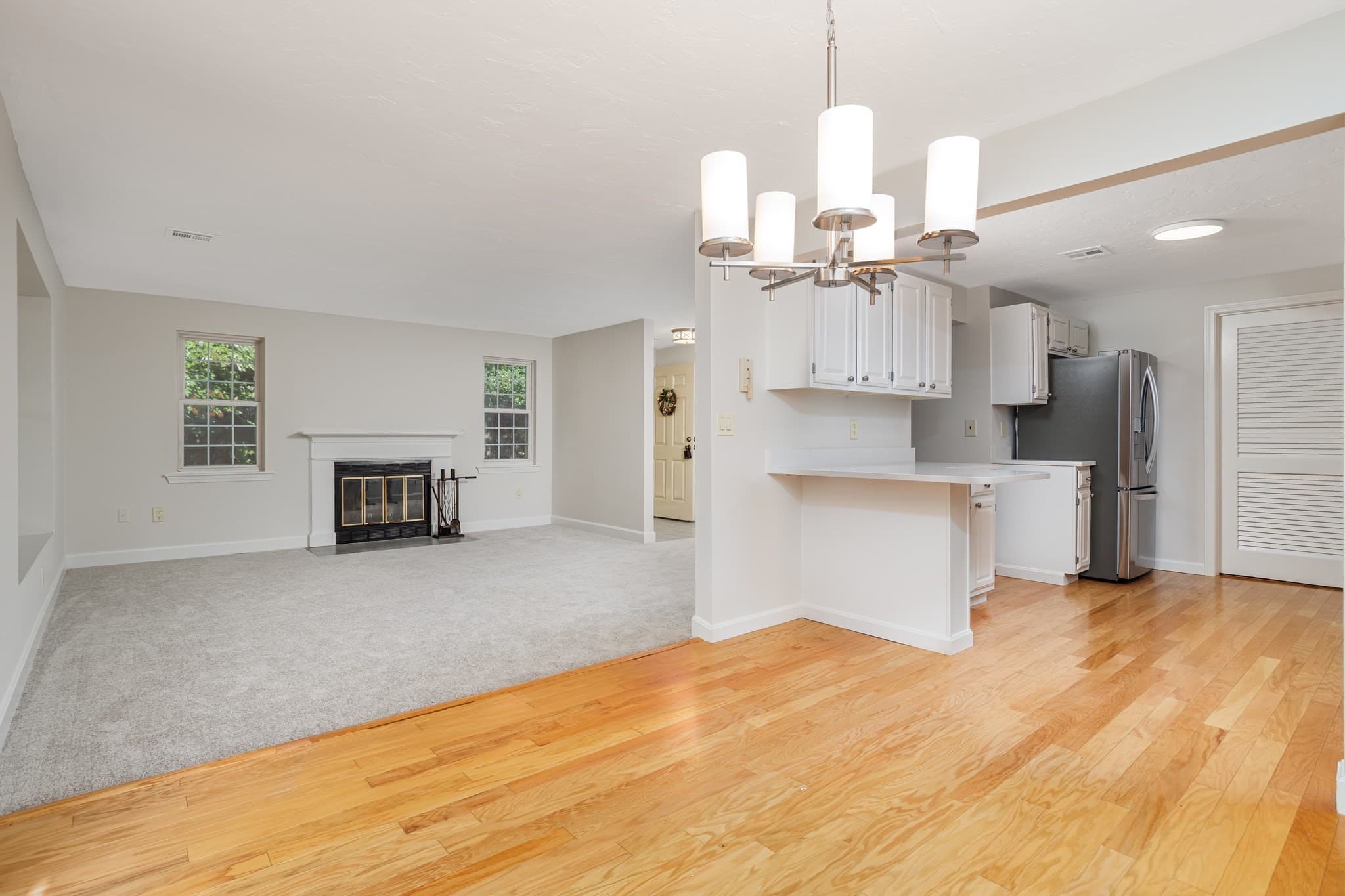 Condominium at 303 Ridgefield Circle # 303D, Clinton MA 01510, Clinton, photo 10 of 37