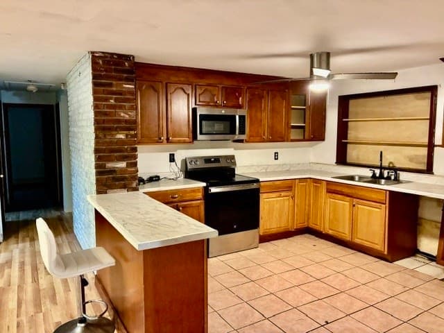 Single Family Residence at 65 Gary Rd, Brockton MA 02302, Brockton, photo 4 of 20