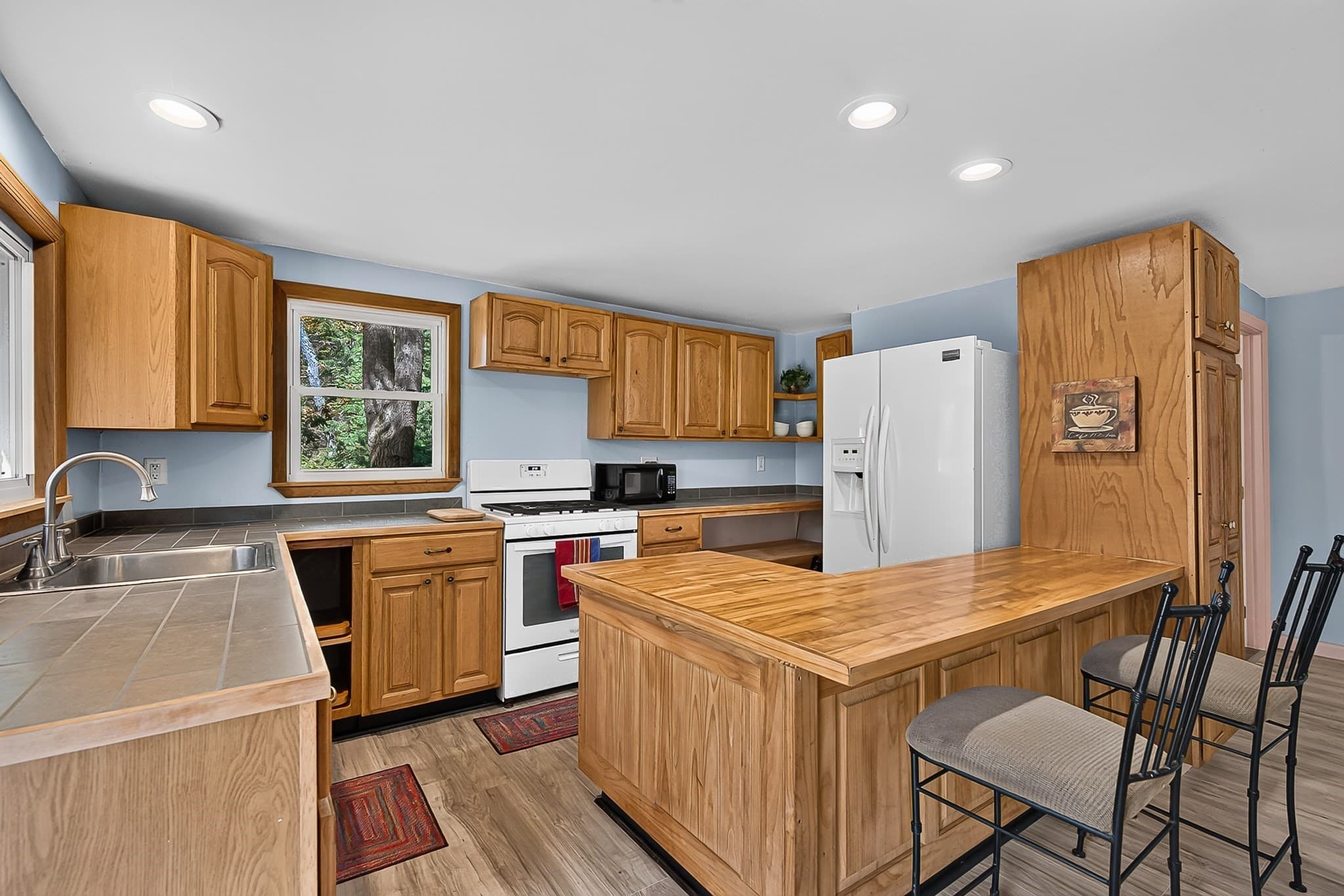 Single Family Residence at 377 Tully Rd, Orange MA 01364, Orange, photo 3 of 38