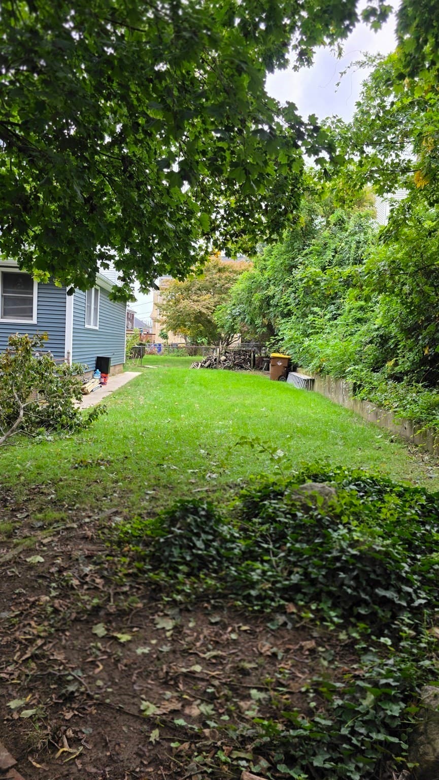 3 Family at 475 Tecumseh St, Fall River MA 02721, Fall River, photo 5 of 28